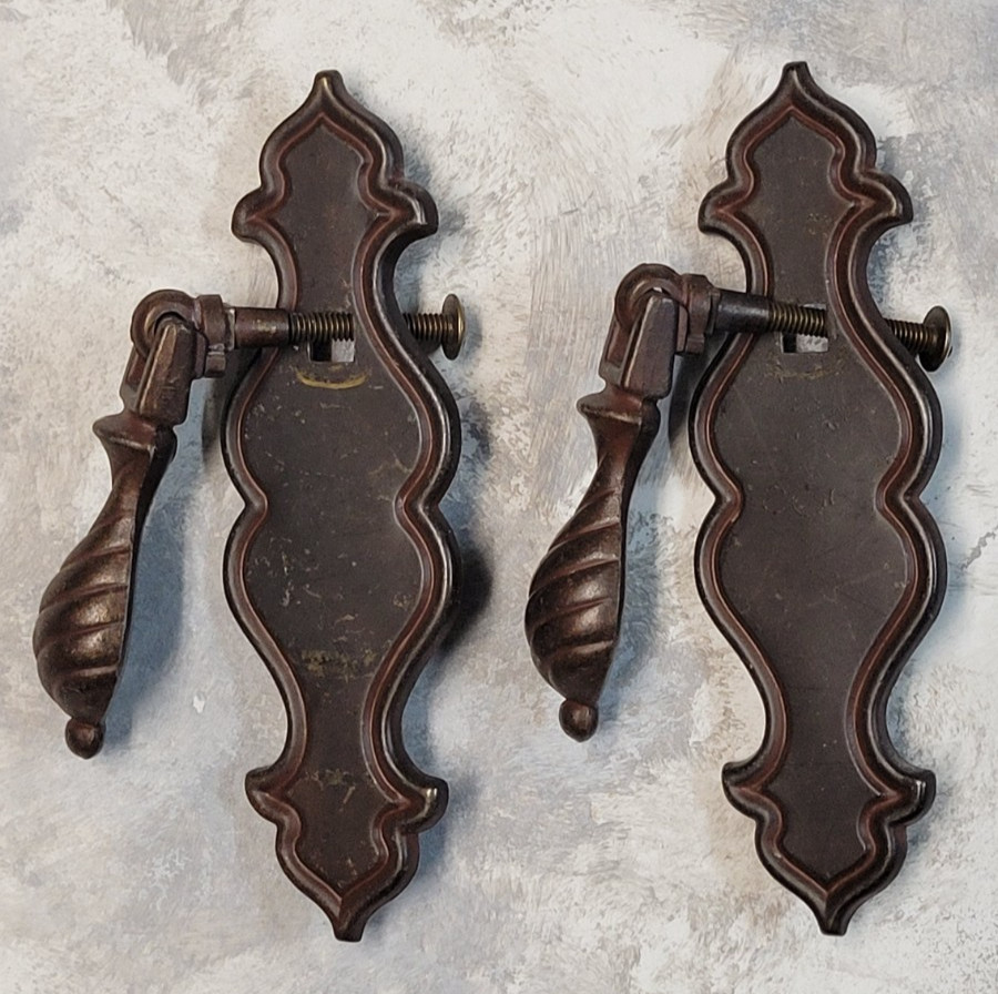 2 Vintage Hanging Teardrop Drop Drawer Pull BPC Belwith 356 Brass/Bronze Tone