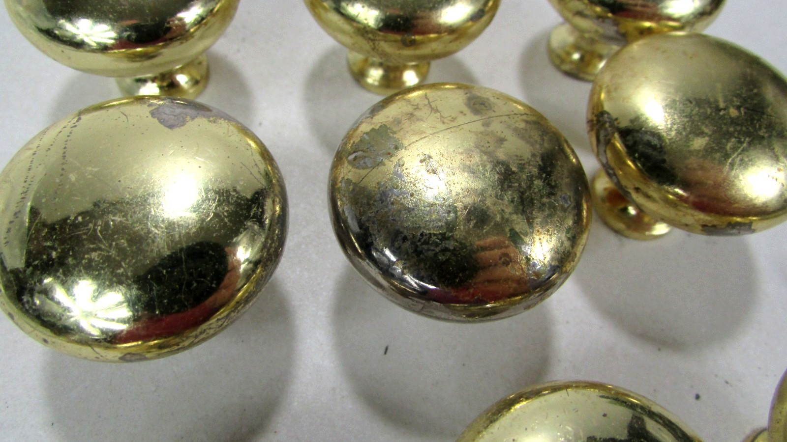 Vtg Gold-Tone Mushroom Style 1″ Round Cabinet Drawer Pulls Knobs Set of 6