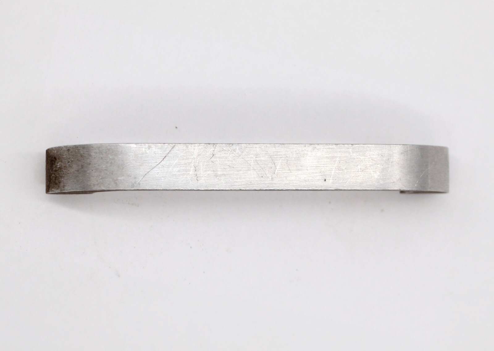 Vintage 4.5 in. Modern Brushed Aluminum Bridge Drawer Pull