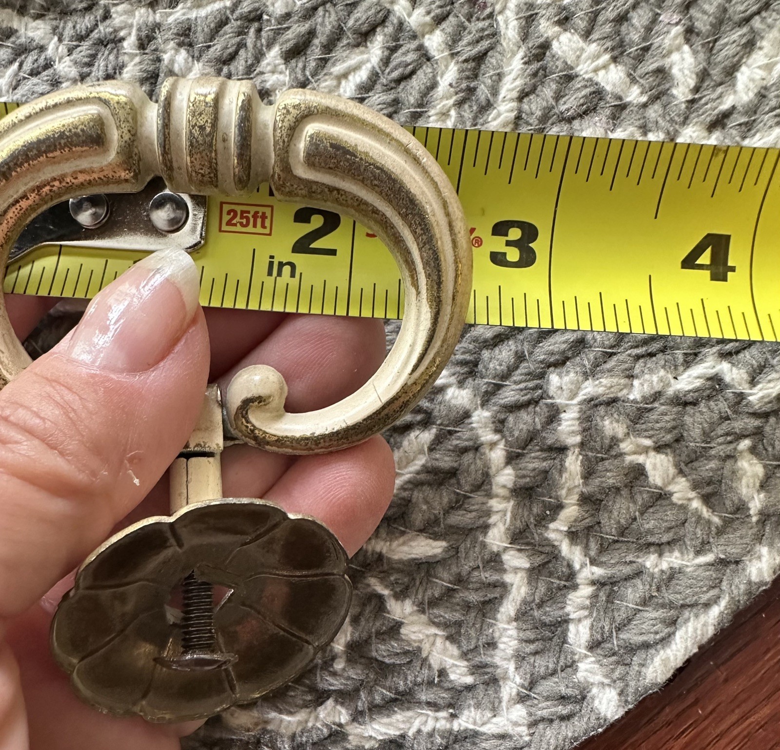 Vintage Bronze French Provincial Drawer/Cabinet Knob Floral Round Lot of 4