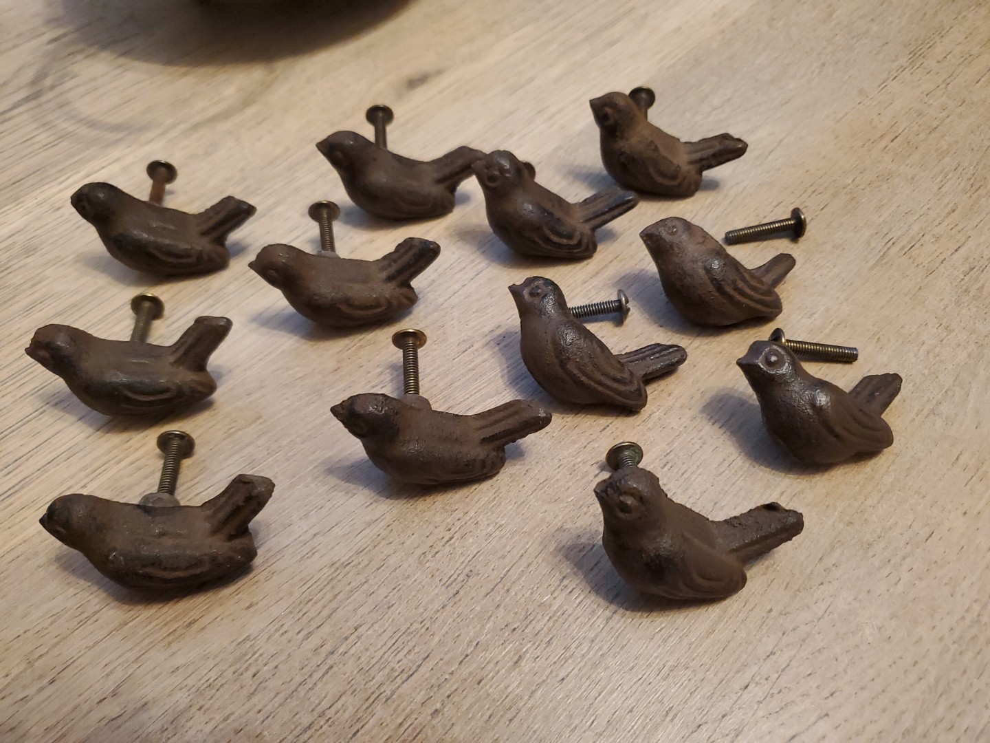 4 CAST IRON BIRD CABINET KNOBS PULLS DRAWER HANDLES RUSTIC Country Farmhouse