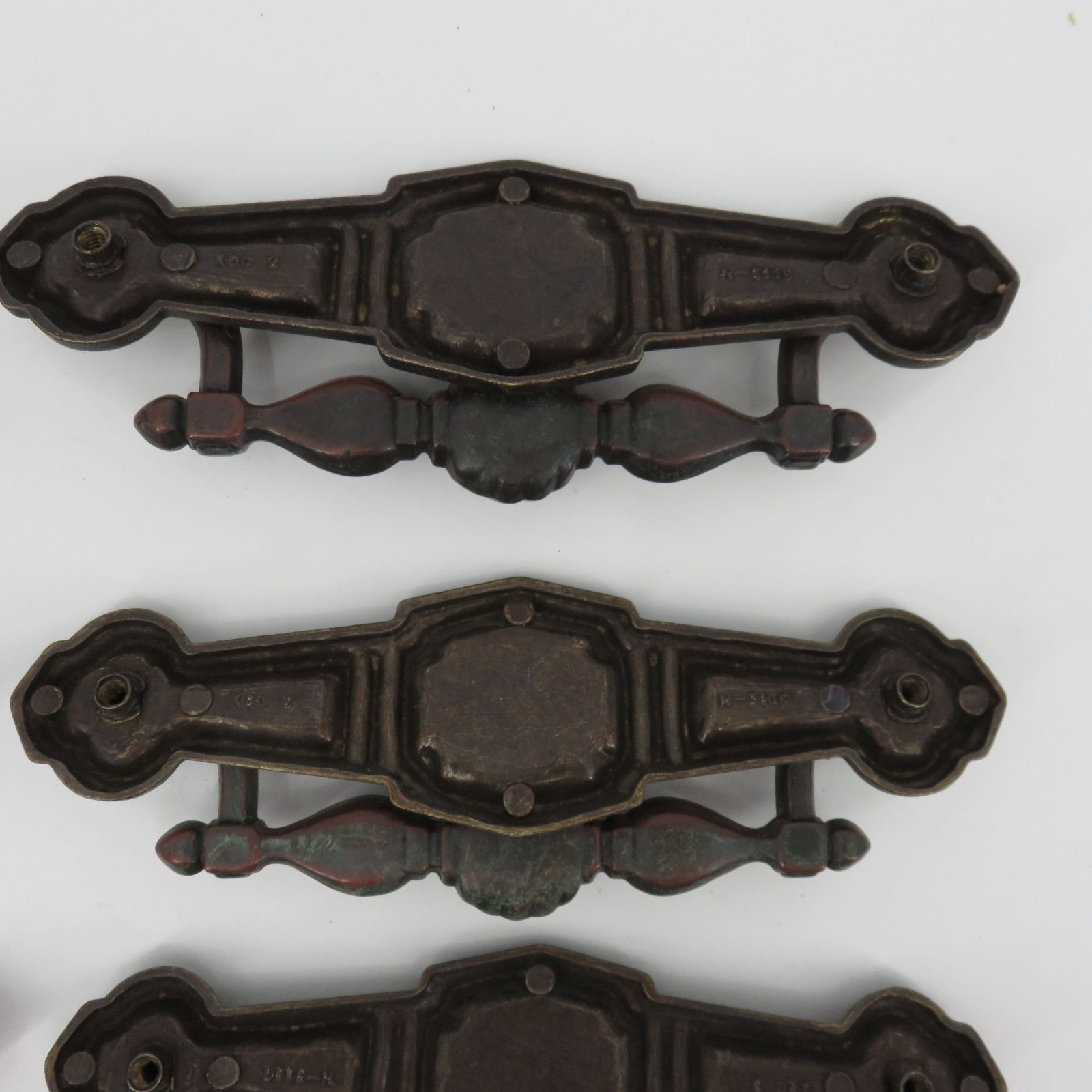 VTG Keeler Brass Co KBC Lot of 8 Metal Drawer Pull Swirl Ball N-3115 Colonial