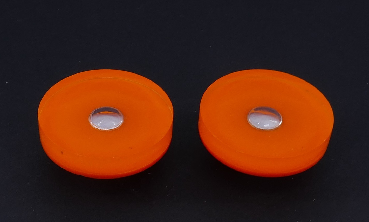 2 LARGE ORANGE LUCiTE MiD CENTURY 2-1/2″ ROUND CABiNET DRESSER DRAWER PULL KNOB