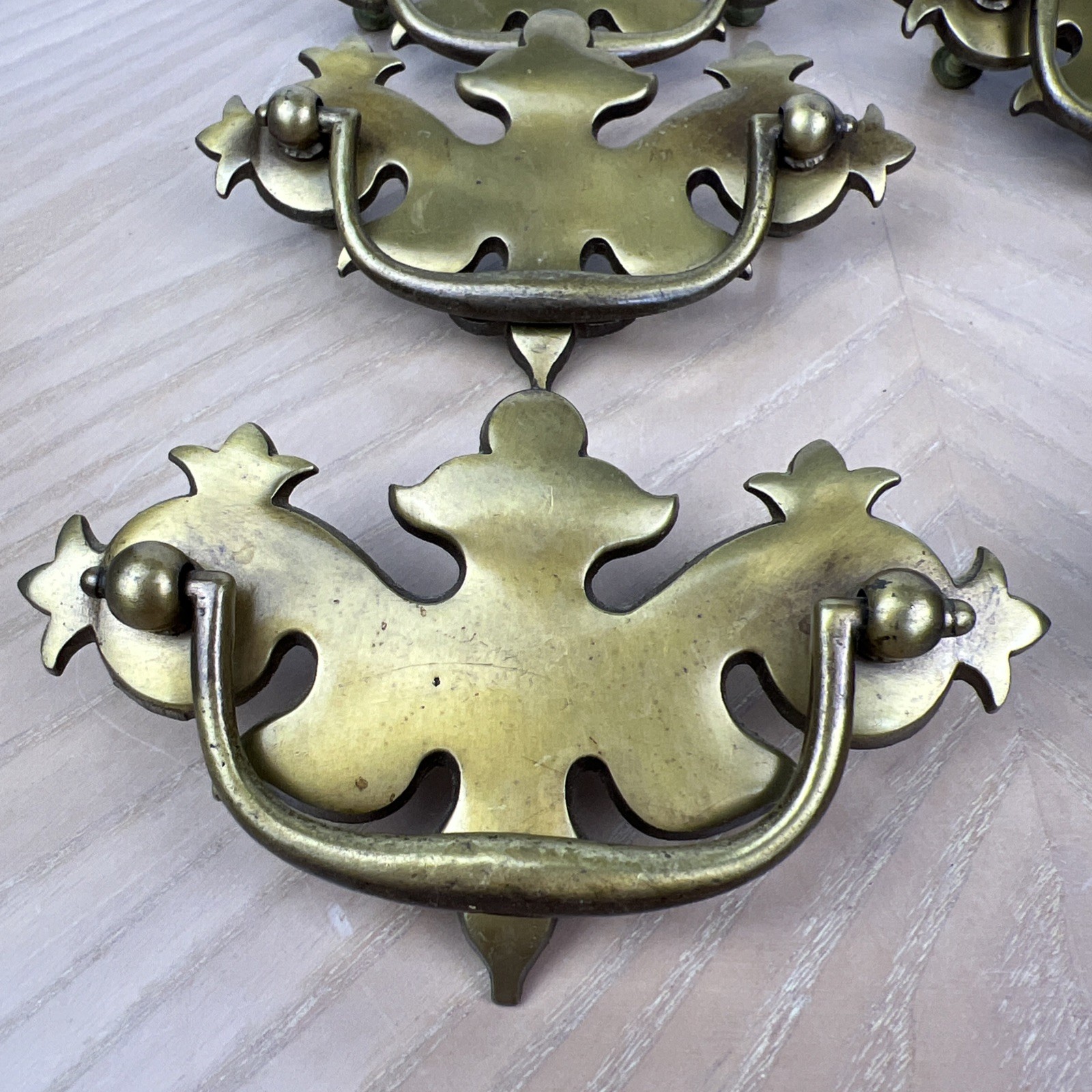 Vintage Keeler Brass Drawer Pull Drop Bail Handle Chippendale K7141 Lot Of 8
