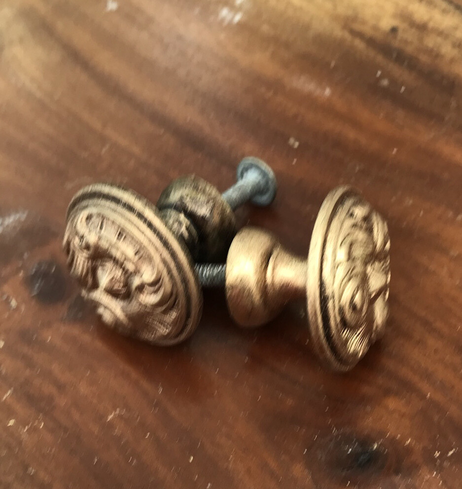 Vintage French drawer pull antique brass Provincial Door Dresser ￼round 1 ¼” dia