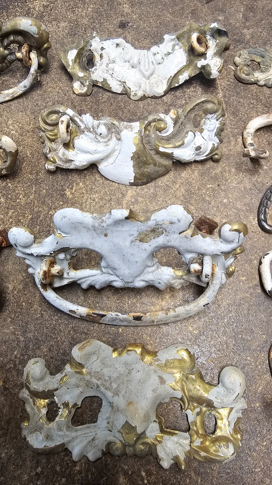 Lot 33 Antique Vintage Brass / metal Drawer Bail Pull Handles Mismatched