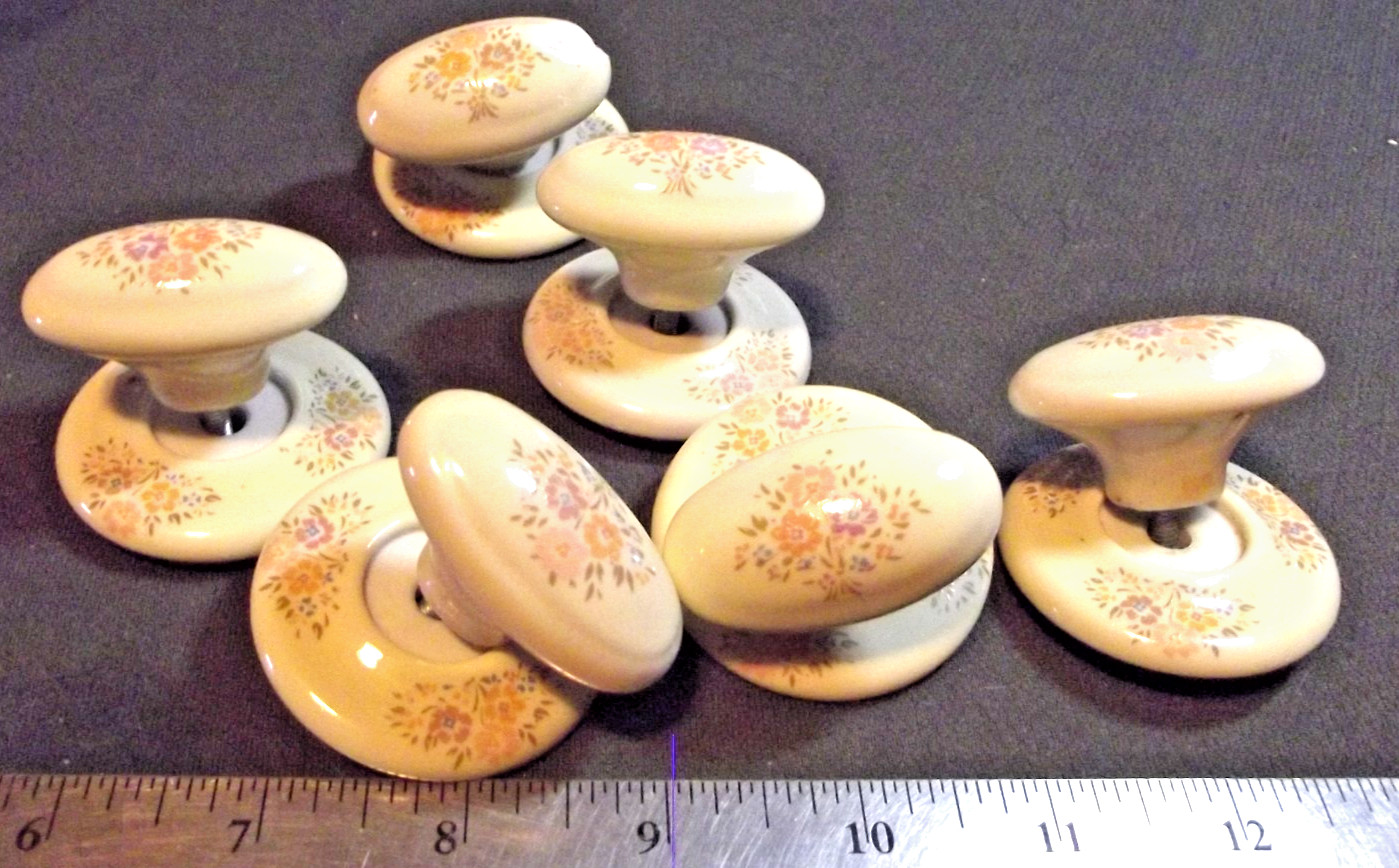 5 VTG Round Porcelain Drawer Pulls / Knob with BACK Plates FLORAL Design Japan