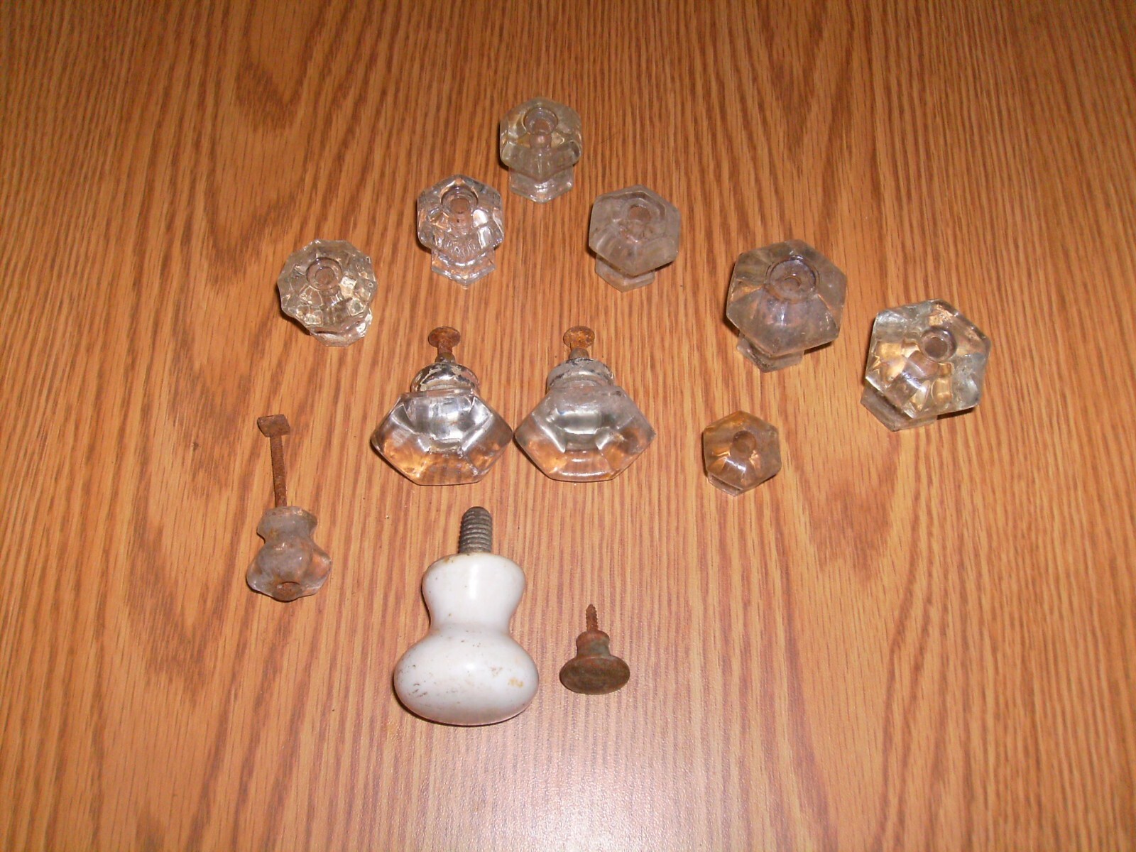 LOT of 12 vintage clear glass and others drawer knobs