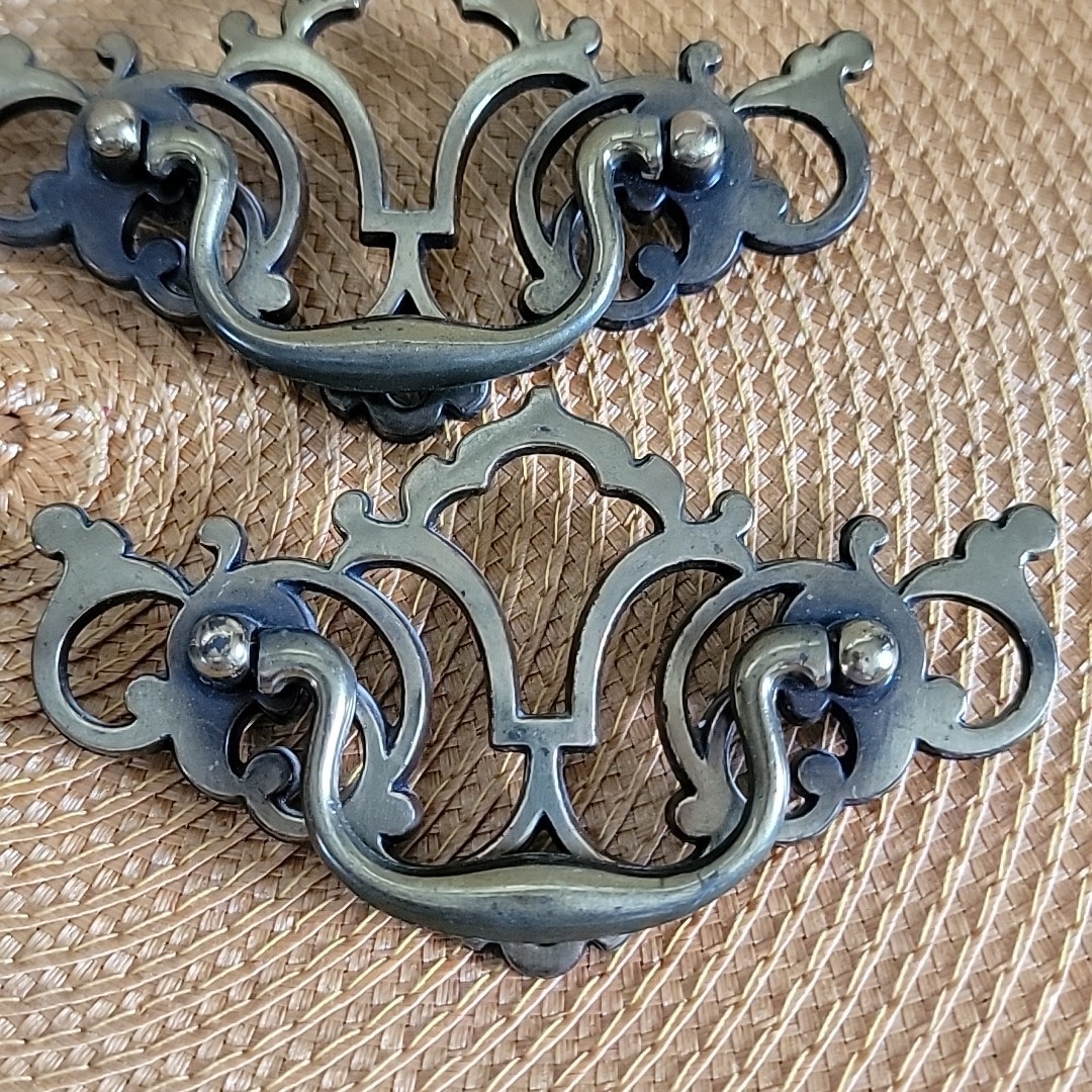 Lot of 4 VTG Brass Metal Drawer Pulls Handles Batwing Keeler Brass Co KBC3 N1935