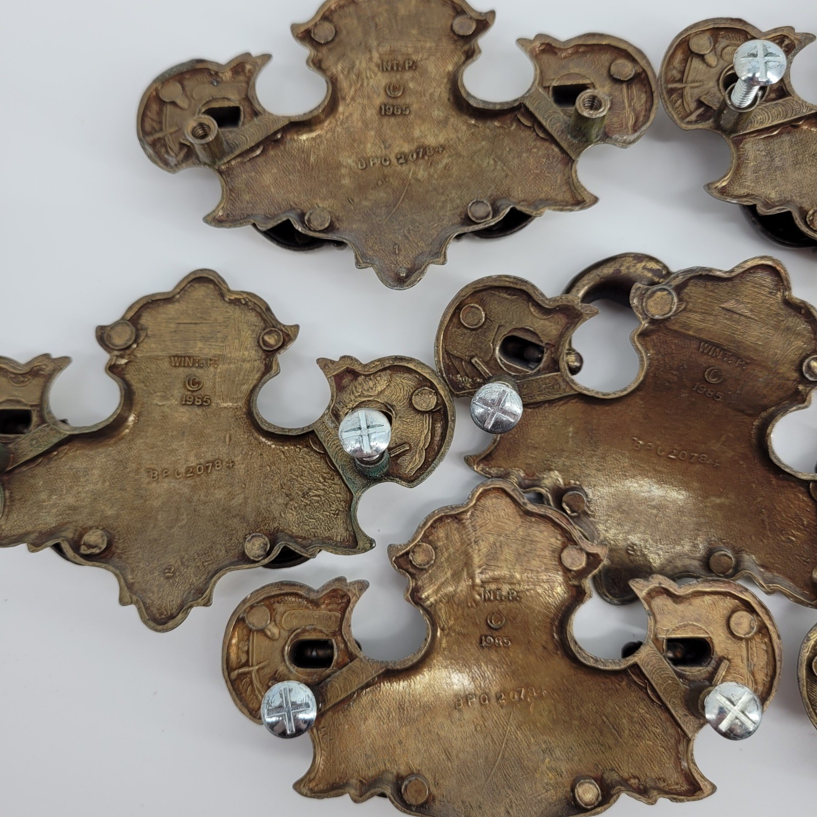 Vintage 1985 Brass Batwing Drawer Pulls and Knobs Set of 16 Chippendale 3″ Hole