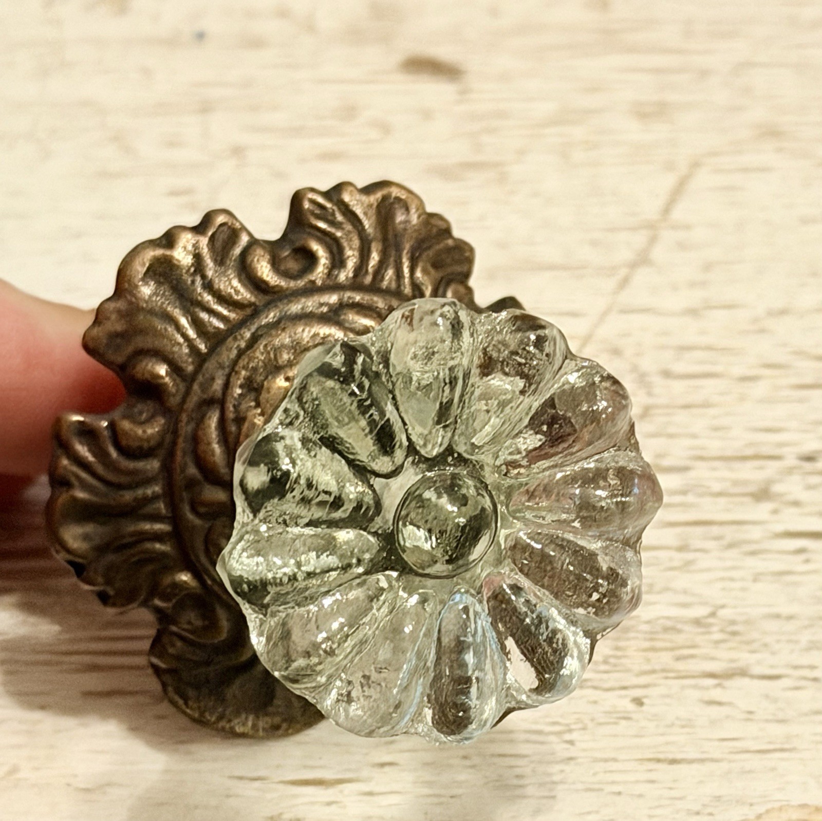 2 Antique Brass w/Glass Drawer Pulls Hardware Handles Vintage Cabinet Door Knob
