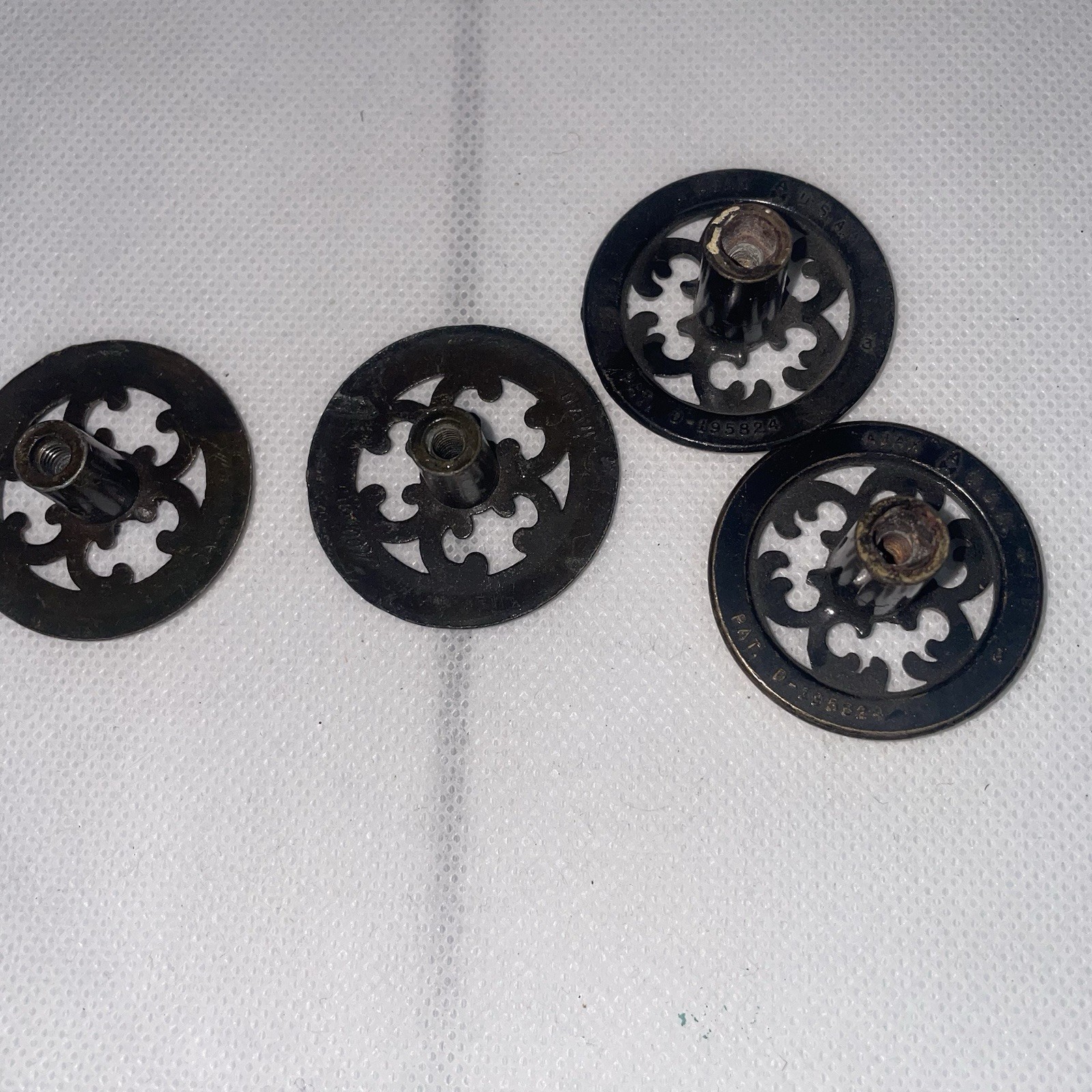 4 AJAX USA Brass Tone Cabinet Door Drawer Round Knob Handle Floral Daisy 1.5″