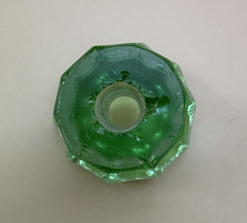 2 Antique GREEN URANIUM DEPRESSION GLASS Knobs Pulls Cabinet 1 1/8”—GLOWS!