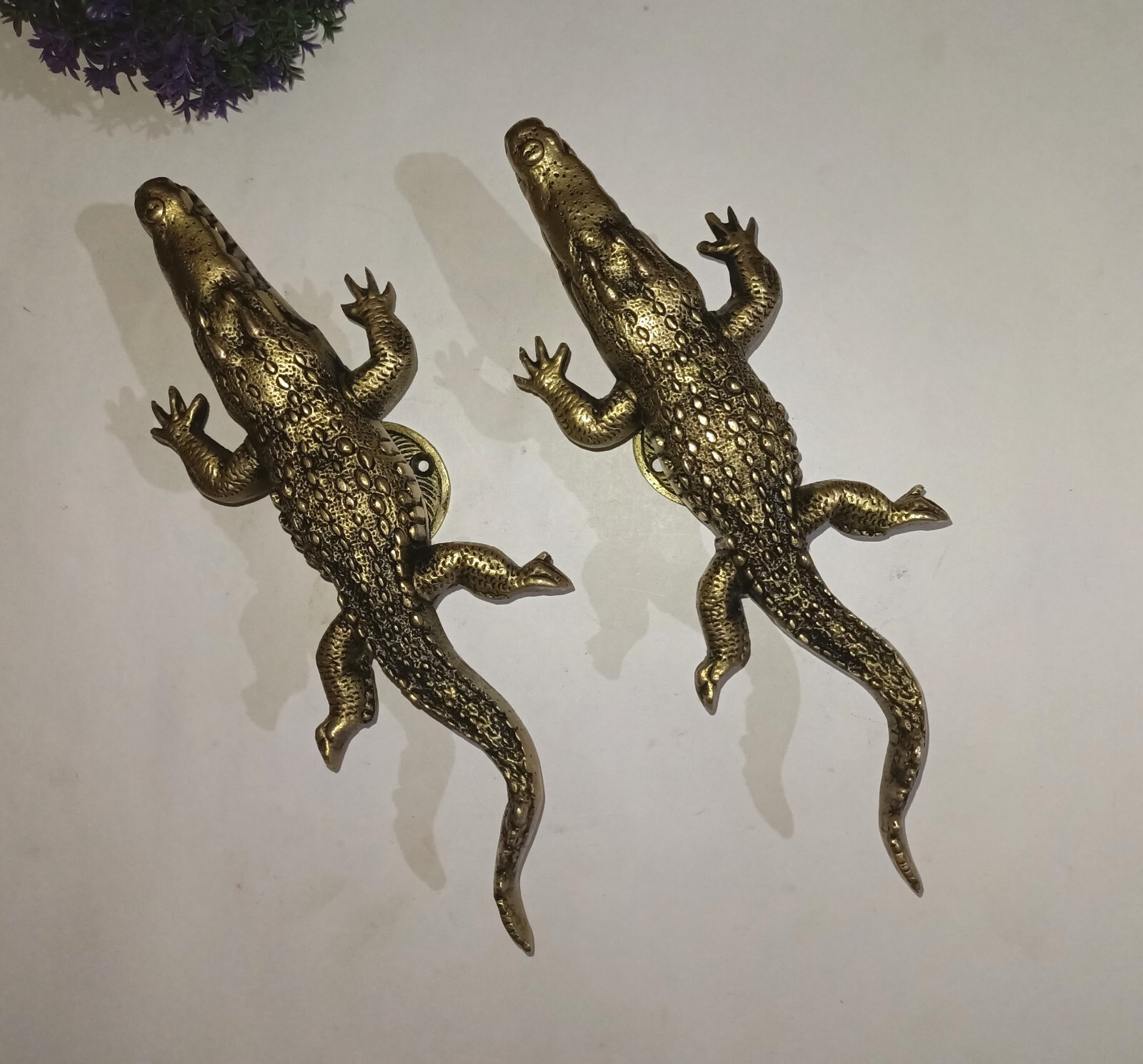 Crocodile Door Handle Round Base Brass Wild Theme Home Door Decor Pull GTX