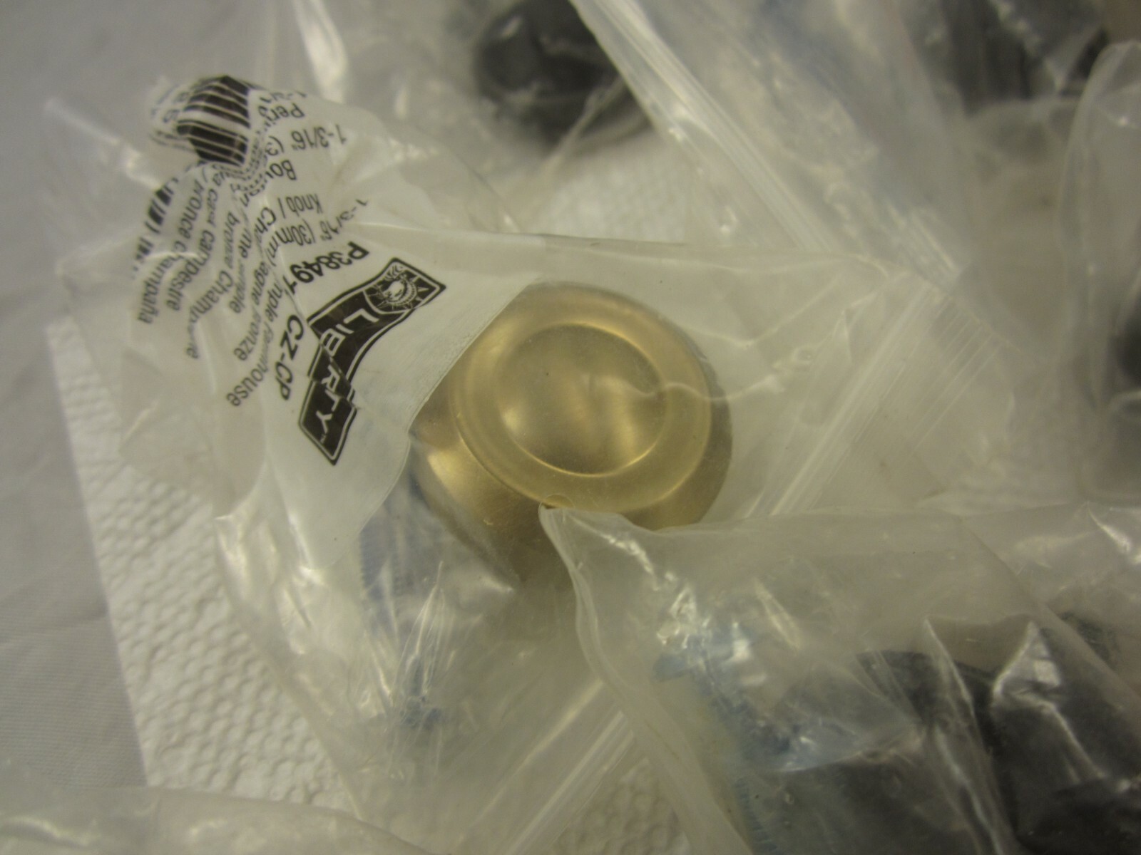 lot of 30 Mixed Cabinet Knobs Drawer Handles Pulls with Hardware Screws.