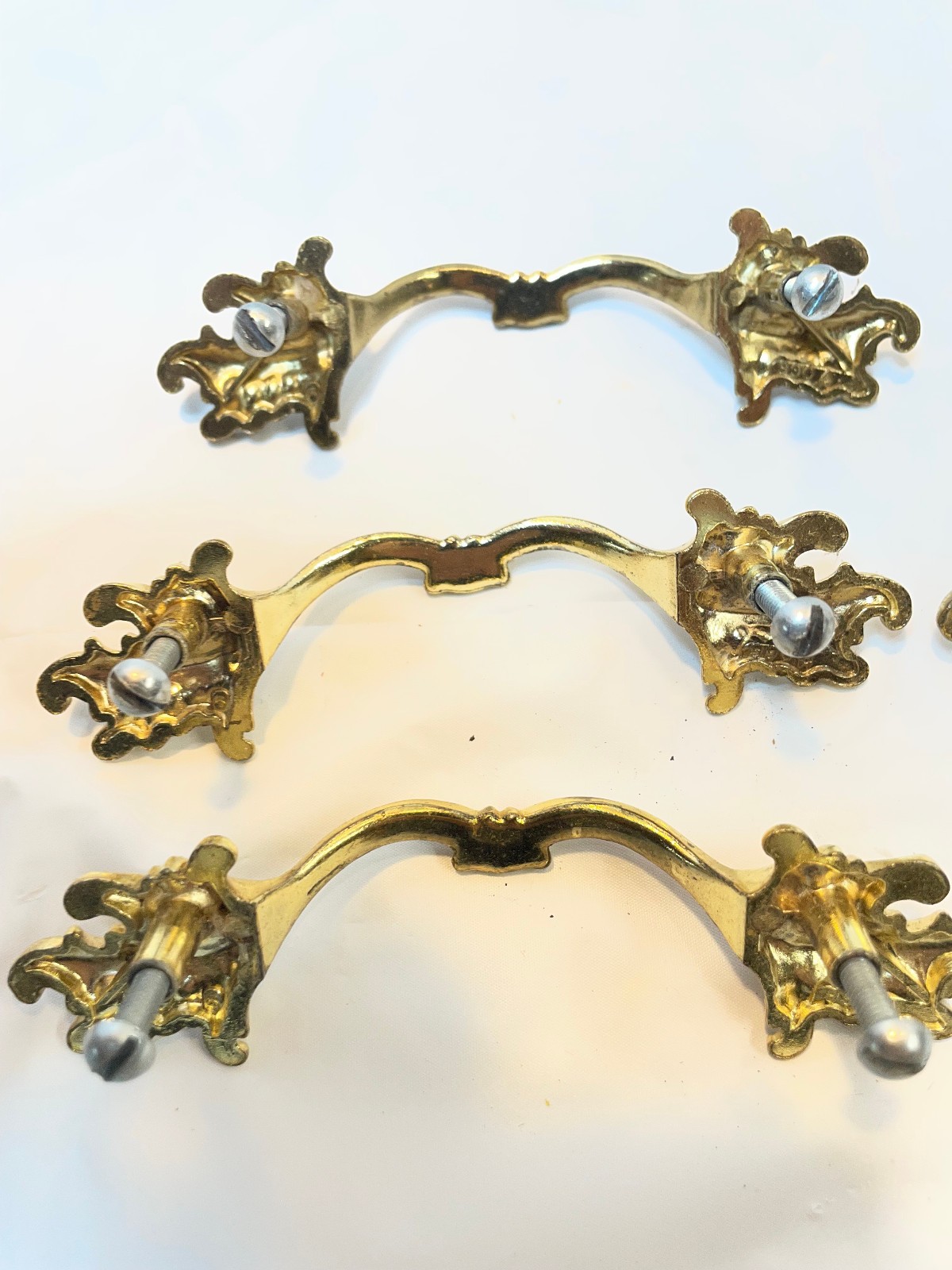Vintage Ajax 990 Drawer Pulls Handles Scroll White Gold Ornate – Lot of 5