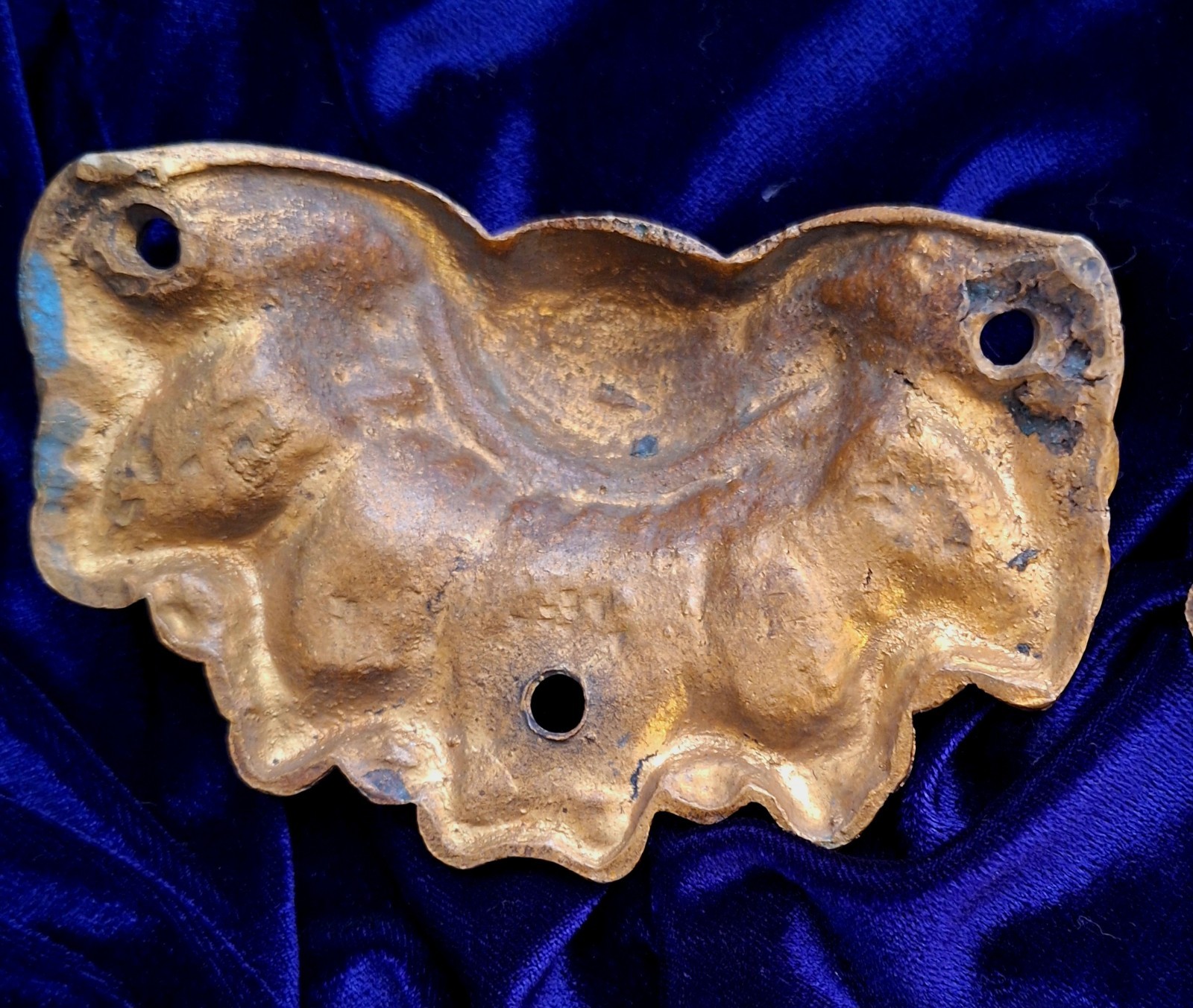 Gold Gilt Bronze Drawer Cupboard Pulls Clam Shell Antique French Quality Cast