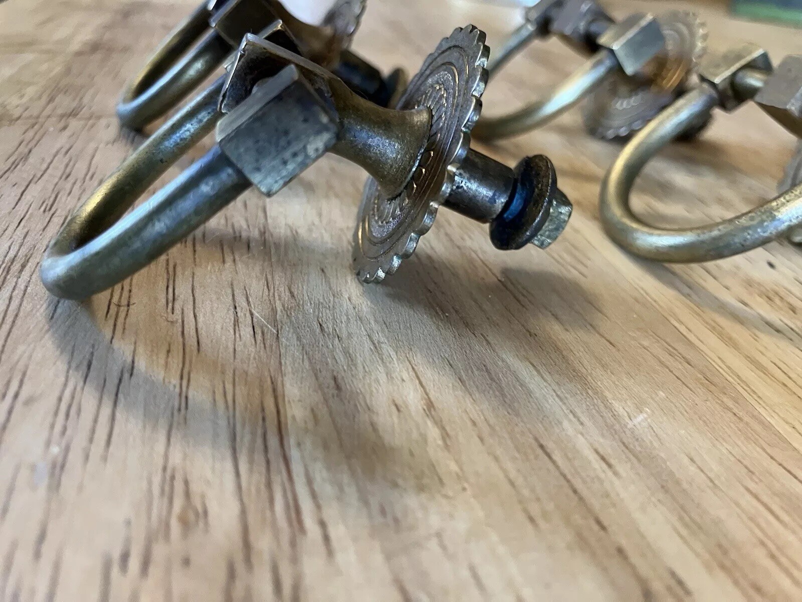 5 Antique Victorian Solid Brass Medallion Drop D-Ring Drawer Cabinet Pull Knobs