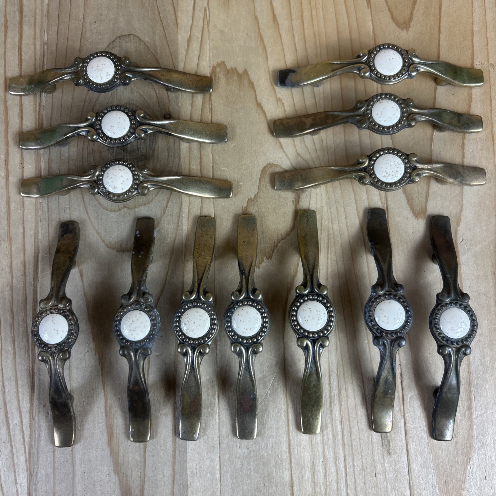 Vintage Drawer Pulls Cabinet Handles Set of 12 Beige Ceramic Center Amerock 861
