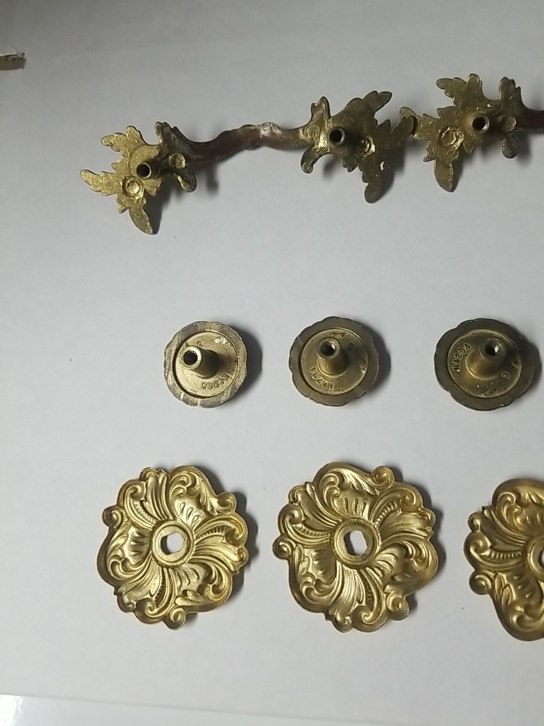 Lot Of Vintage Keeler Brass Co Drawer Pulls Knobs Brass Backers