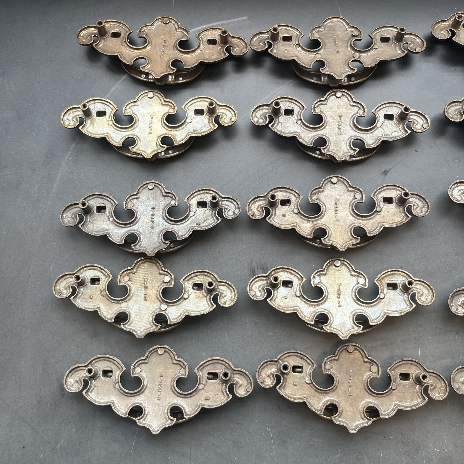 Set of 25 Vintage Brass Chippendale Batwing Drawer Pulls Bail Handles Salvaged