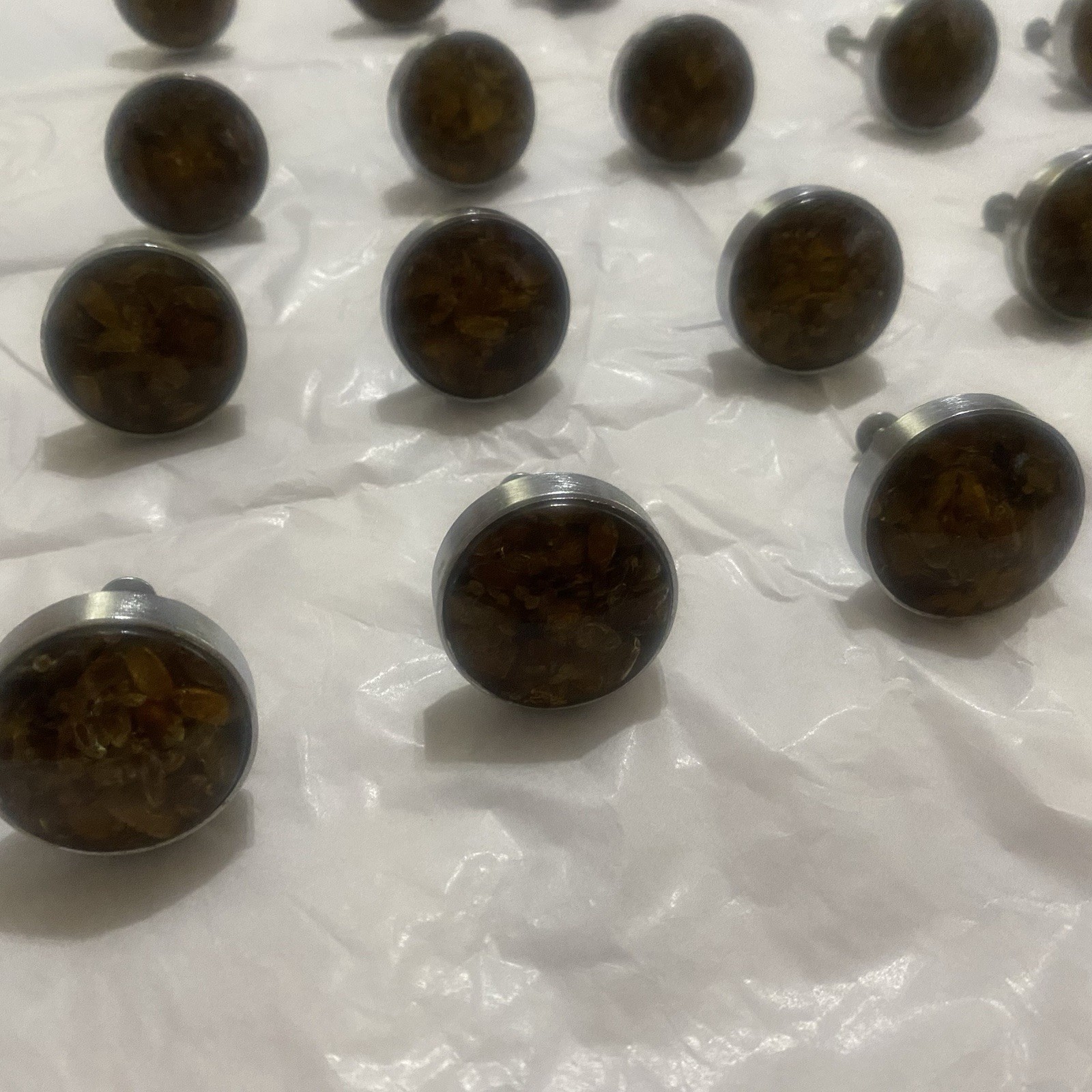 Retro 1970s Amber Resin Cabinet Pulls Hardware with Screws – Lot of 24″