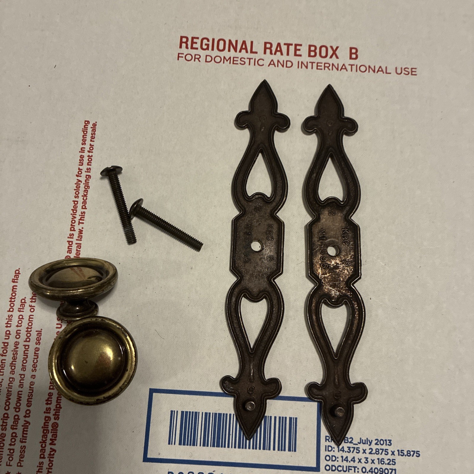 2pcsVintage Pennsylvania House Keeler Brass Co. KBC Cabinet Knobs & Backplates