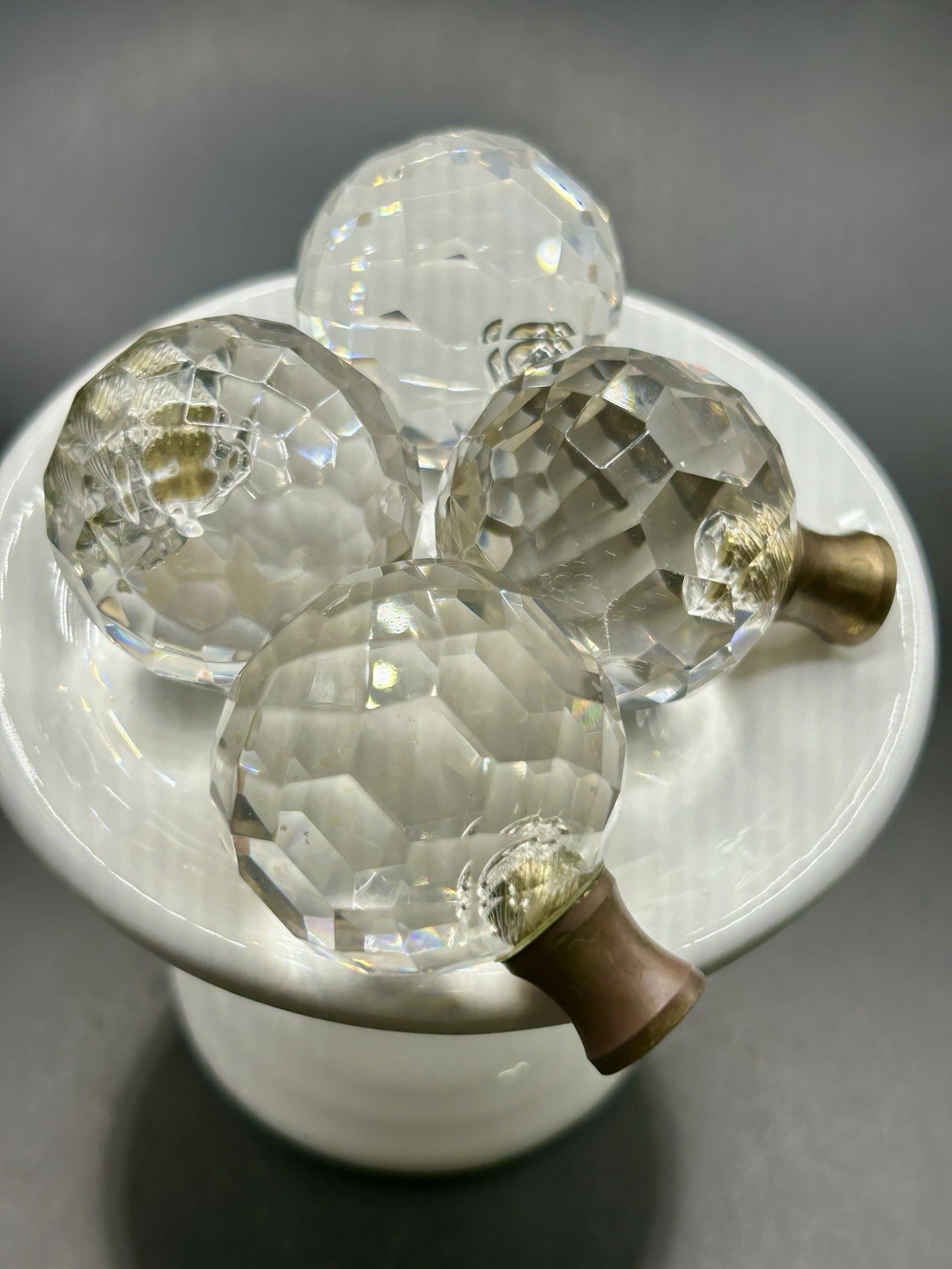 (4) Vintage Round Crystal Faceted Lamp Finials Drawer Pull Knobs/Brass Finish