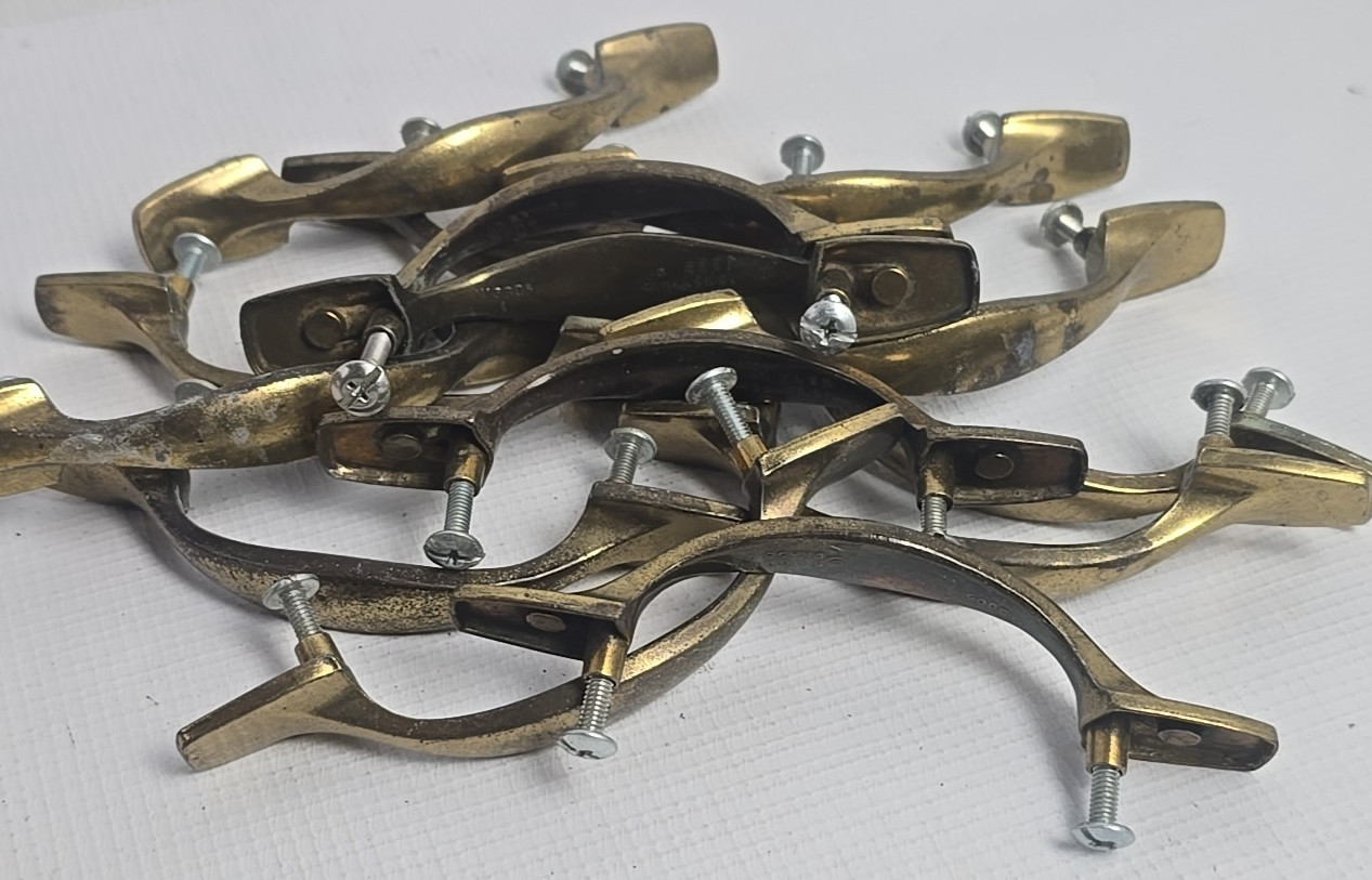 Vintage Keeler Brass Co Vintage N-13806 Drawer Pulls Handles 4.5″ Lot of 14