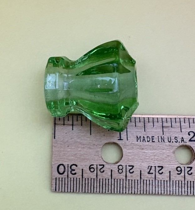 2 Antique GREEN URANIUM DEPRESSION GLASS Knobs Pulls Cabinet 1 1/8”—GLOWS!