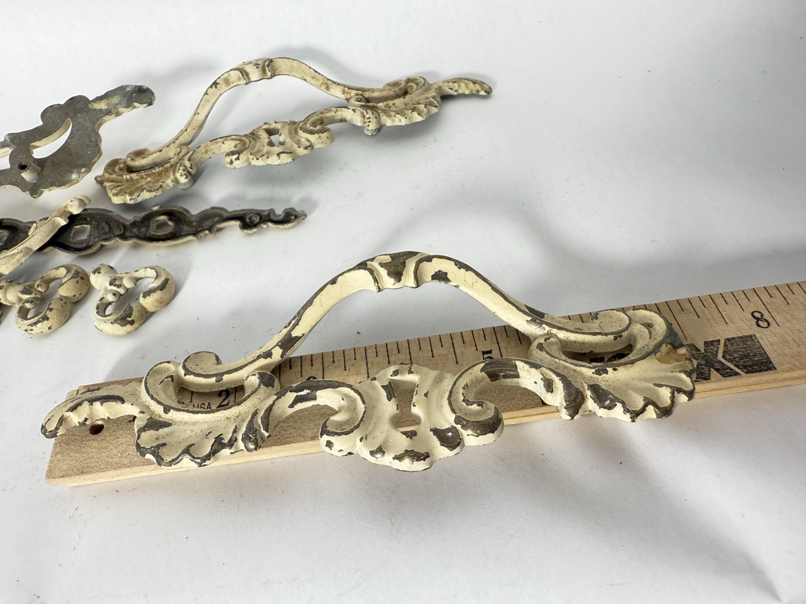 11 Pc VTG Drexel Heritage French Provincial Ornamental Drawer Knobs Pulls Accent