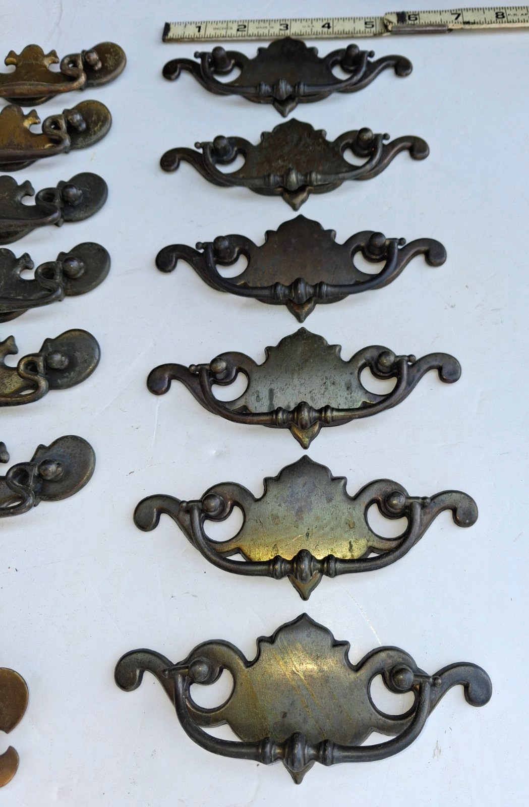 LOT OF VINTAGE ORNATE PULLS DRAWER HANDLES NO HARDWARE