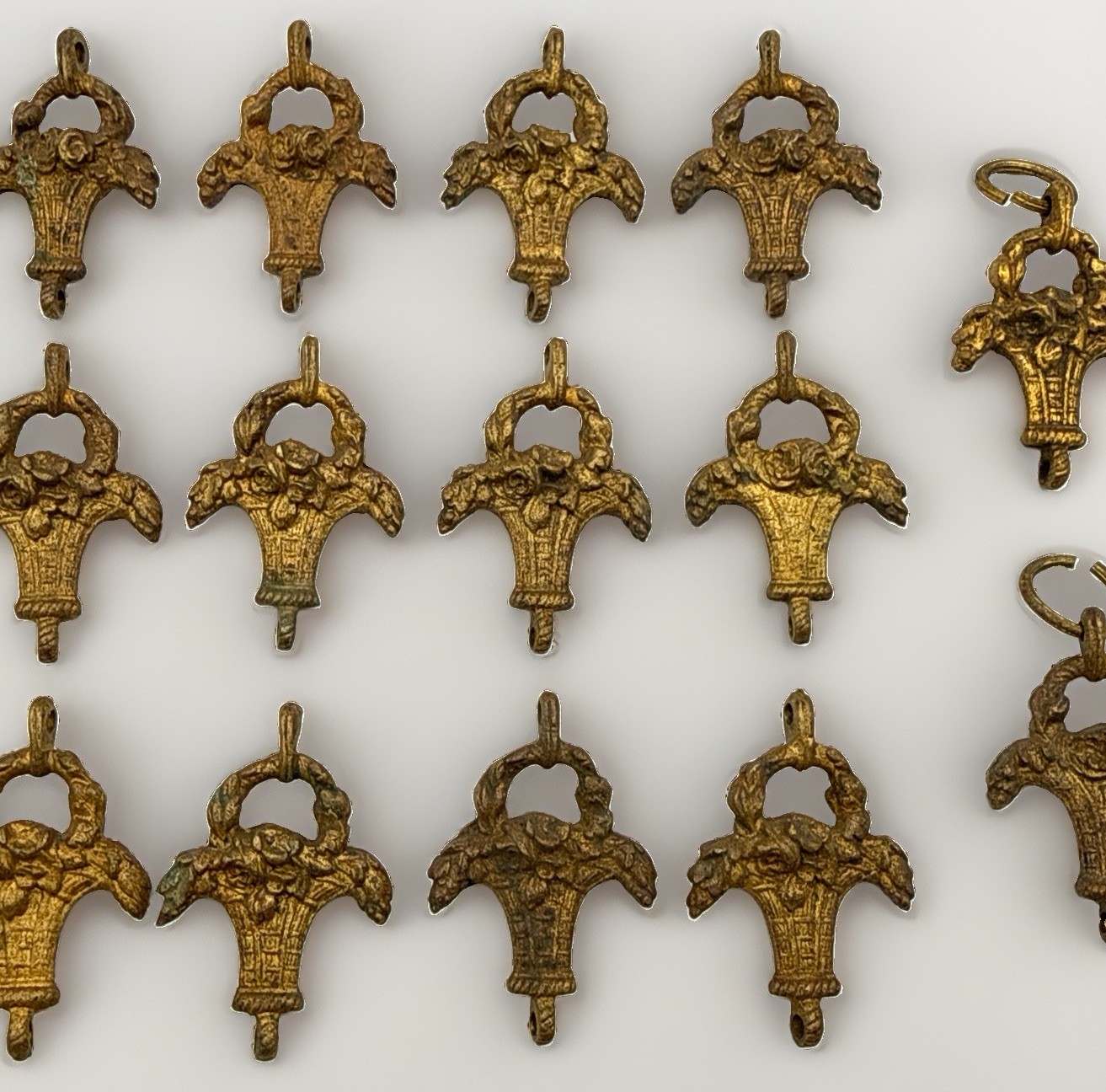 18c French Brass Ormolu Link Drawer Pull Curtain Hooks Flower Basket Metal 20Pc