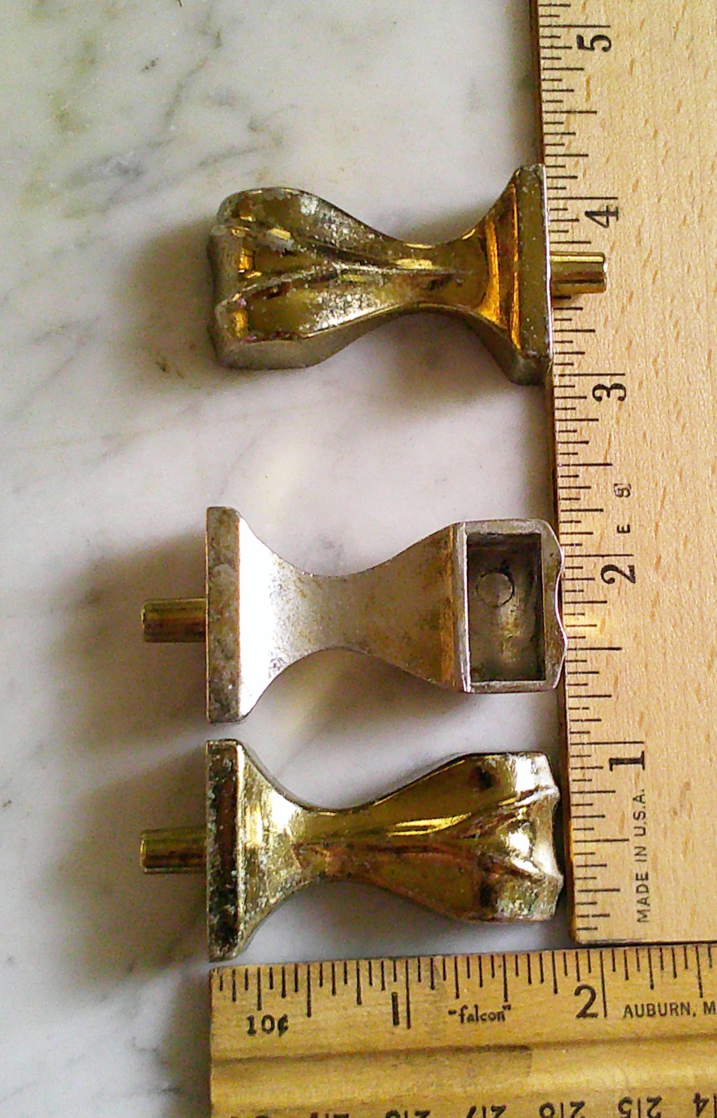 4 Drawer Pull Knobs 1 7/8″ Deep Rectangular Antique Feet look
