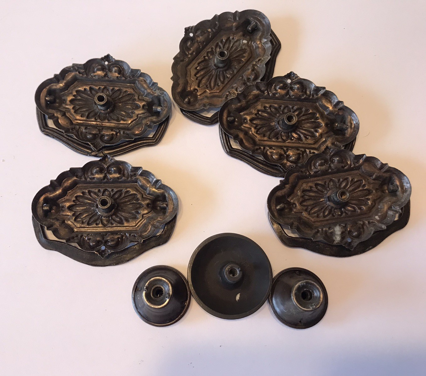 8 Vintage Style Furniture Black/Gold Ornate Metal Knobs & Handles LOT