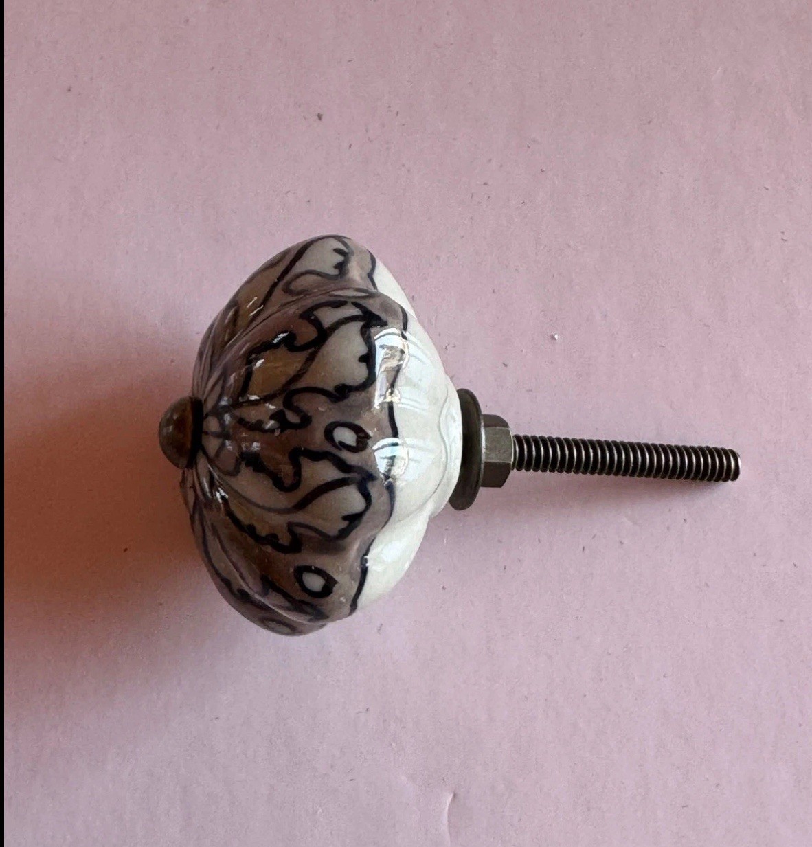 Set 6 Antique Style Ceramic Hand Decorated Bronze Tone Drawer Pulls Knobs Flower