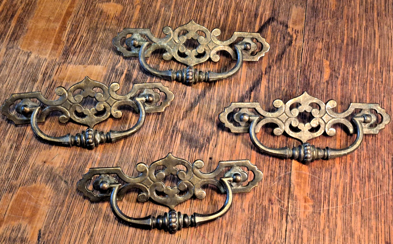 Lof 4 Vintage 1960’s KEELER BRASS Drawer Pull Drop Bail Handle Chippendale KBC1