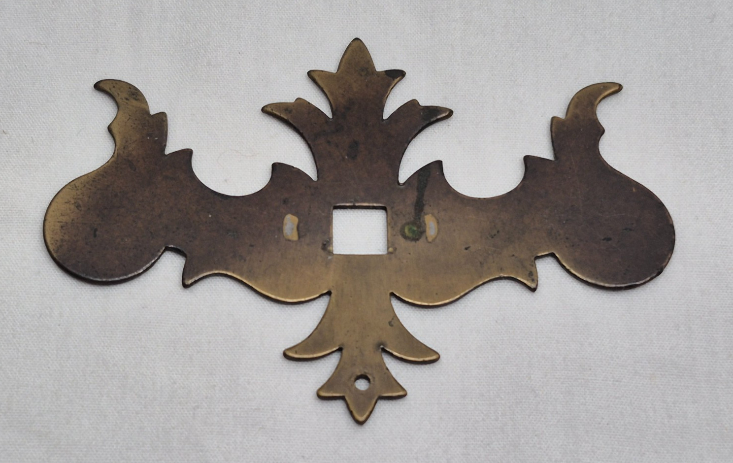 Antique Chippendale Colonial Drawer Cabinet Pull Back Plate Furniture Hardware
