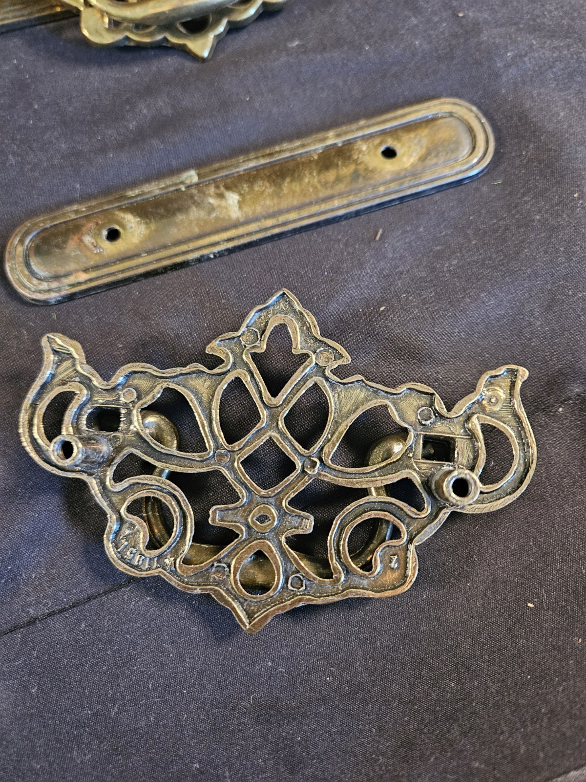 Lot 10 Vintage Fancy Ornate Pierced Brass Drawer Pulls Traditional Batwing NICE
