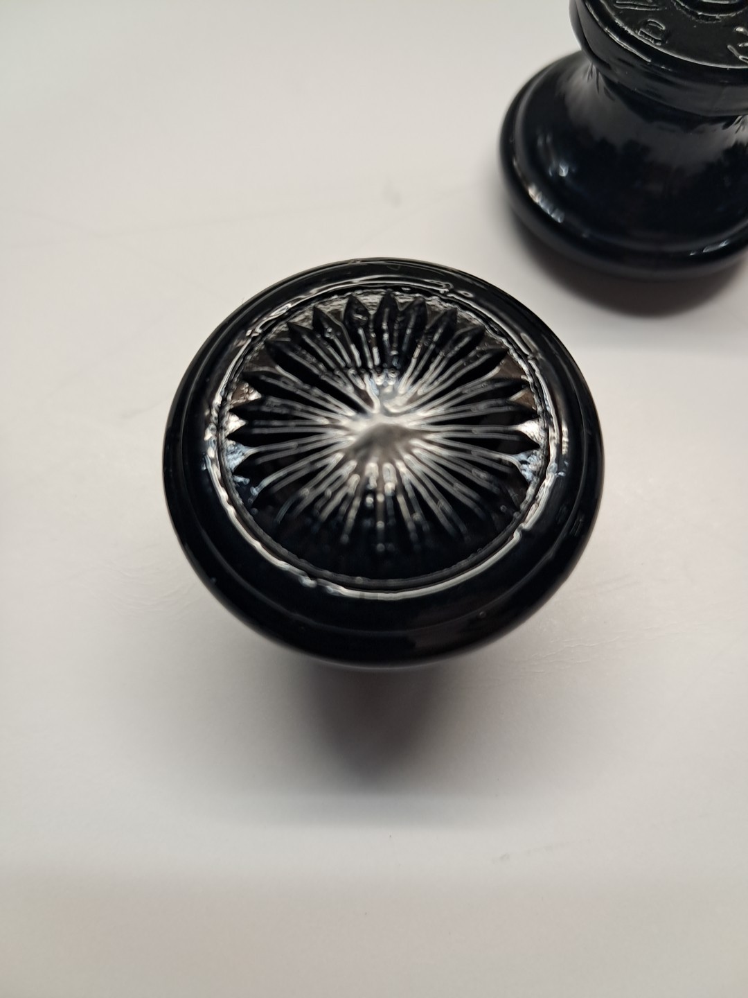 Set of 6 Antique Black Glass Cabinet Knobs Sunburst Art Deco 1920s Pat 1639159