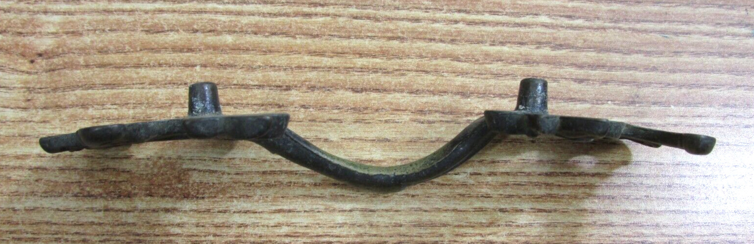 FRENCH PROVINCIAL DRAWER PULLS LOT OF 4 / LEAF (NUMBERED ON BACK “A155”) VINTAGE