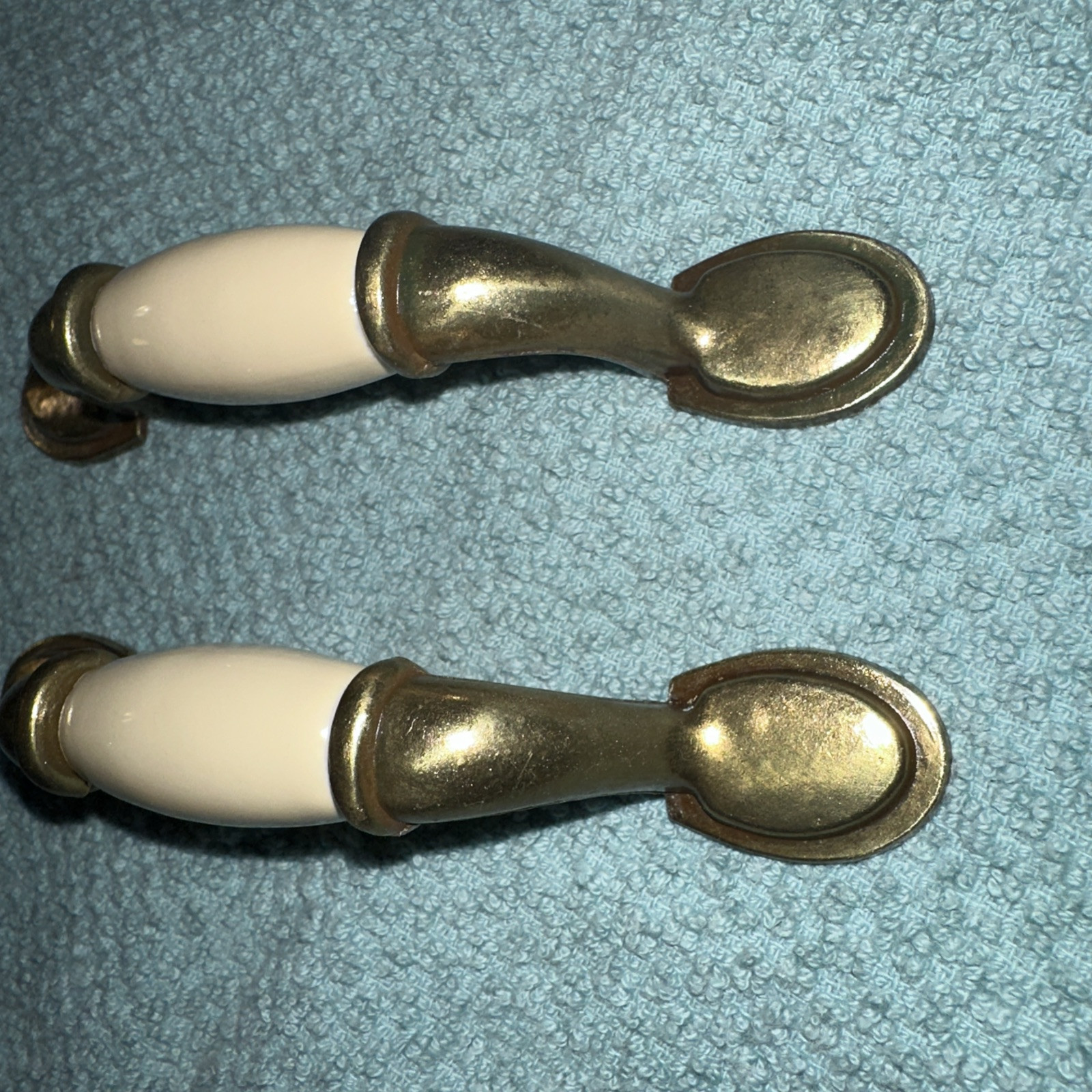 Cast Brass & Porcelain Drawer Handle Pulls Bureau Cabinet Door Elegant Cream