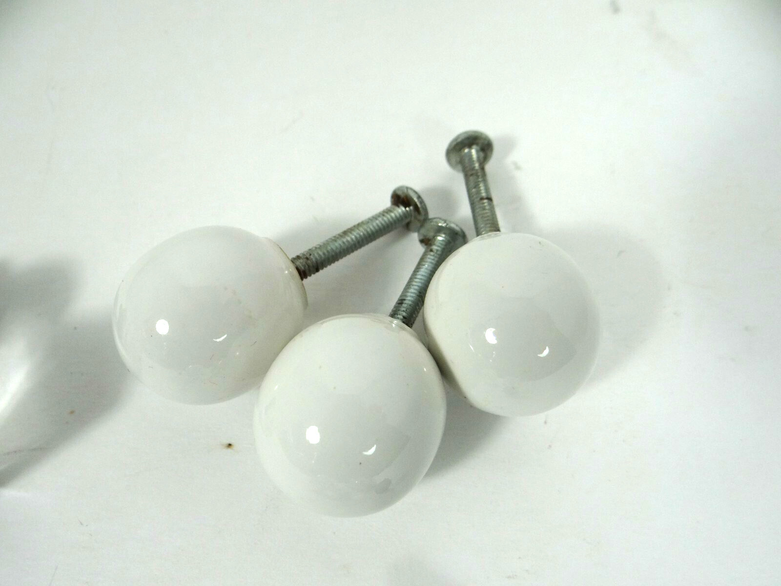 Mixed Lot Vintage Drawer Door Pulls 3 Glass 3 White Porcelain