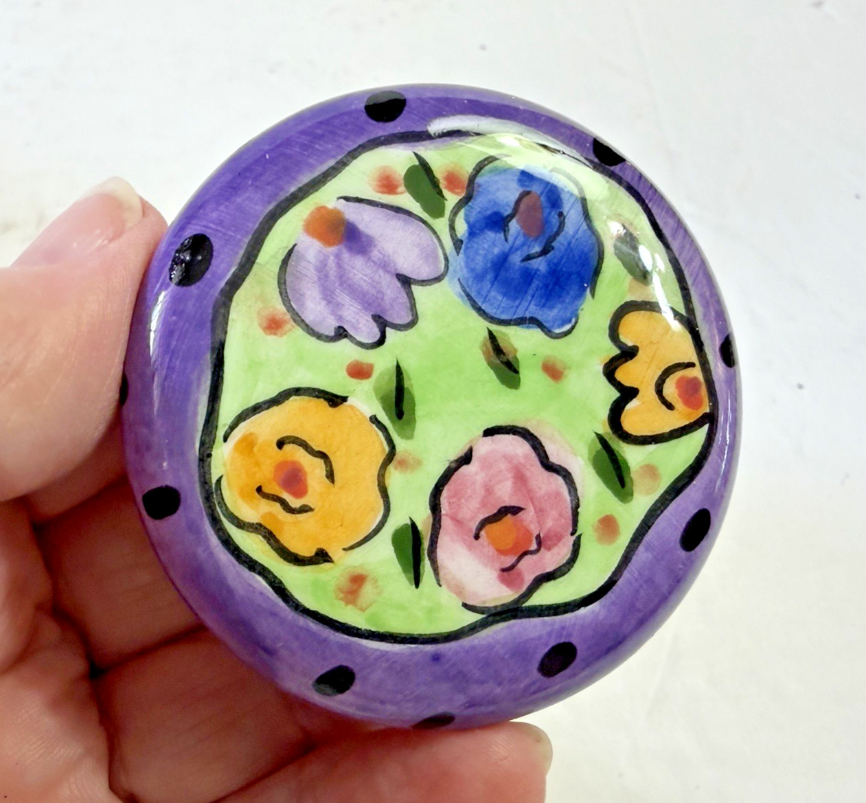 Set Of 2 – Vintage 1970’s Floral Round Cabinet Drawer Pulls Knobs With Screws