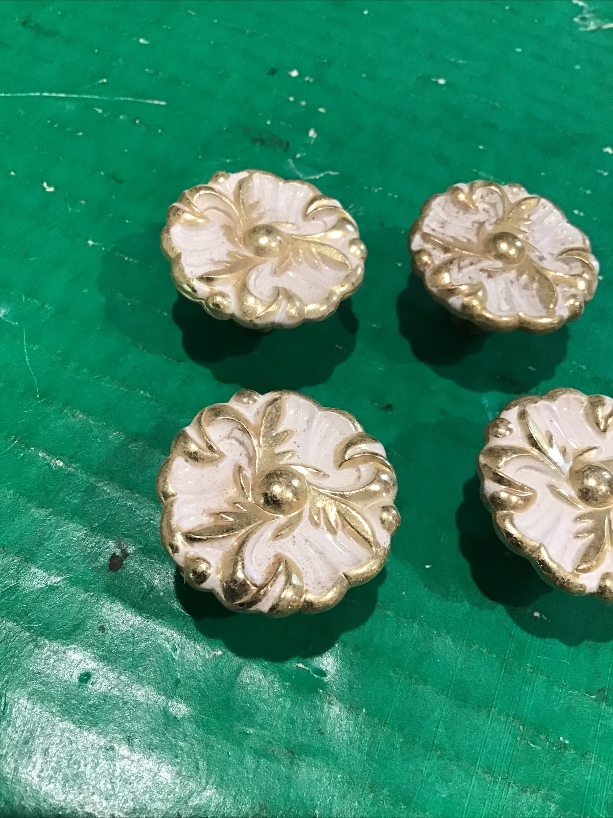 Lot of 4 Vintage 1960 Amerock Floral Cabinet Drawer Pulls/Knobs – White/ Brass