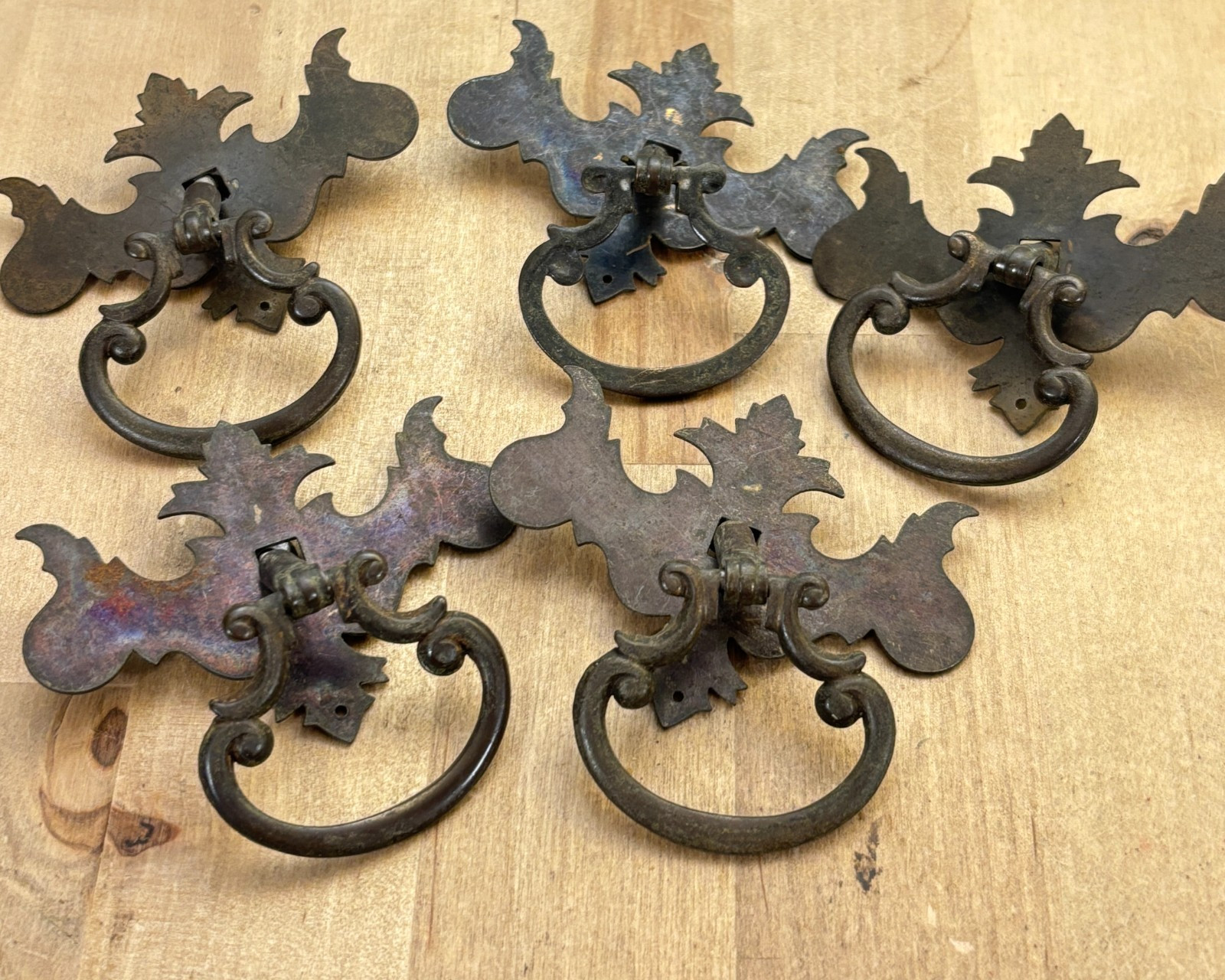 Lot 7 Chippendale Style Swinging Batwing Antique Pulls, Larger 3.25″w