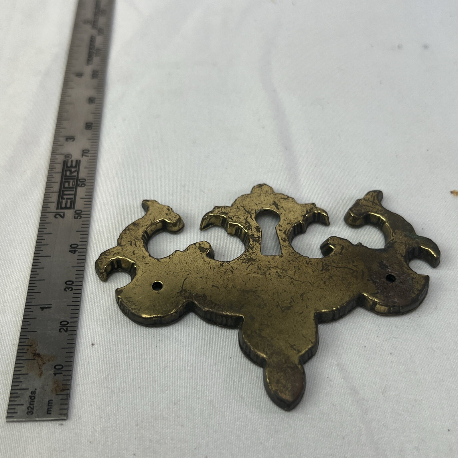 Vintage Keeler Brass Co KBC1 #8652 Brass Dresser Drop Pulls & Key Hole Lot Of 20