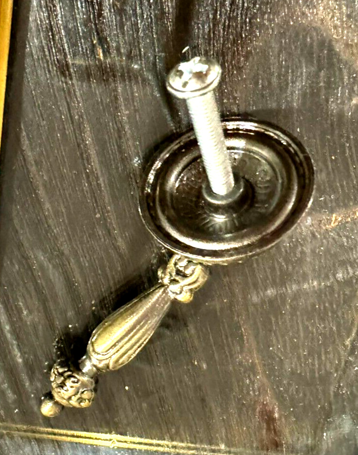 LOT 4: Vtg Antique Brass 2.5″ Teardrop Cabinet Door Furniture Pull Handle Knob