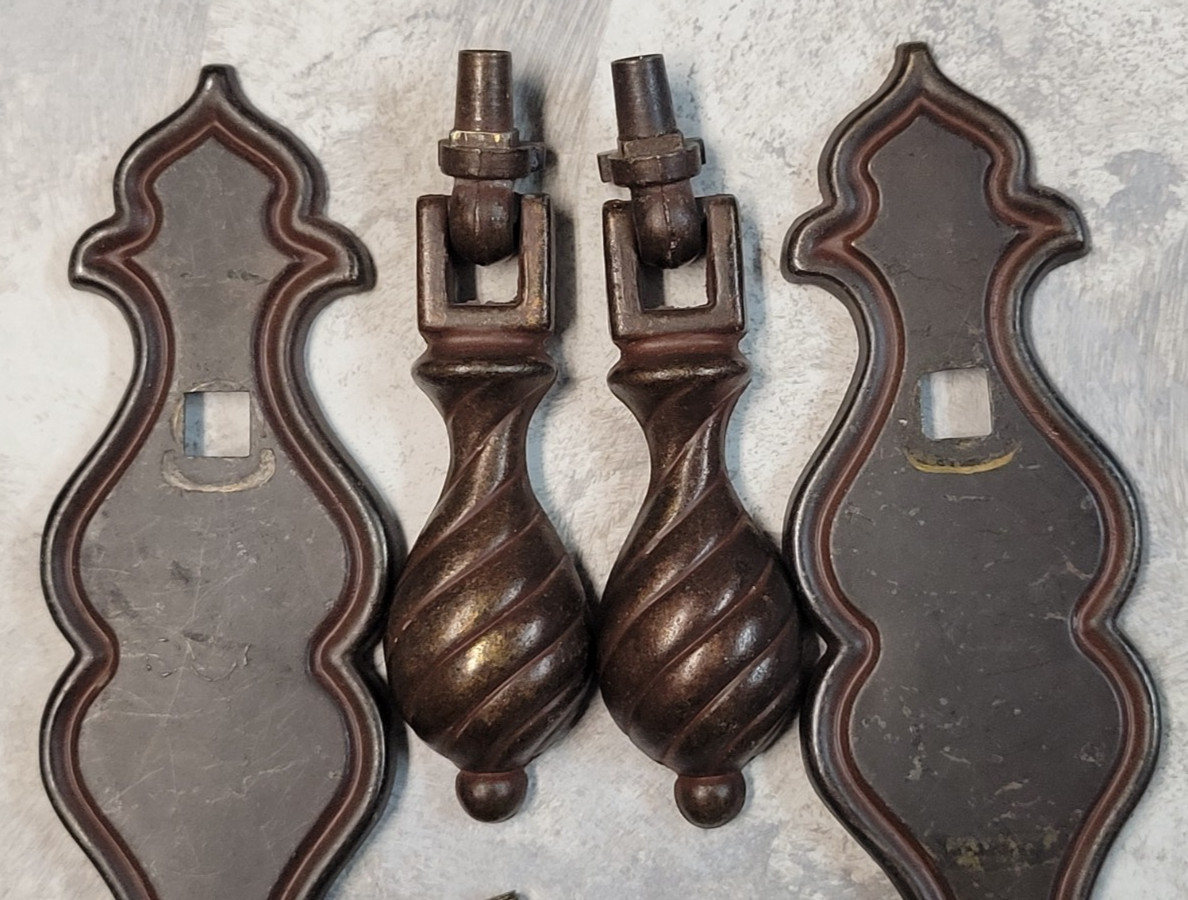 2 Vintage Hanging Teardrop Drop Drawer Pull BPC Belwith 356 Brass/Bronze Tone