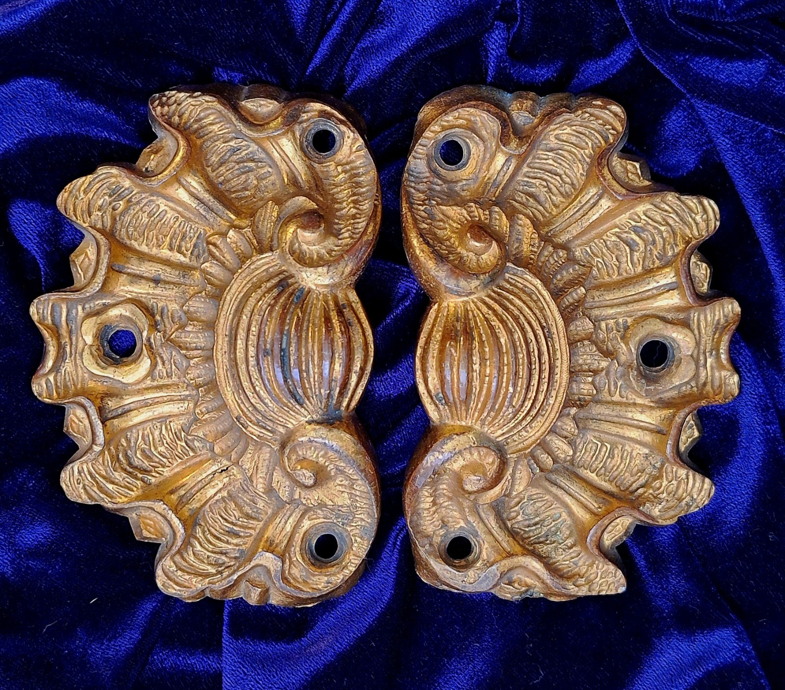 Gold Gilt Bronze Drawer Cupboard Pulls Clam Shell Antique French Quality Cast